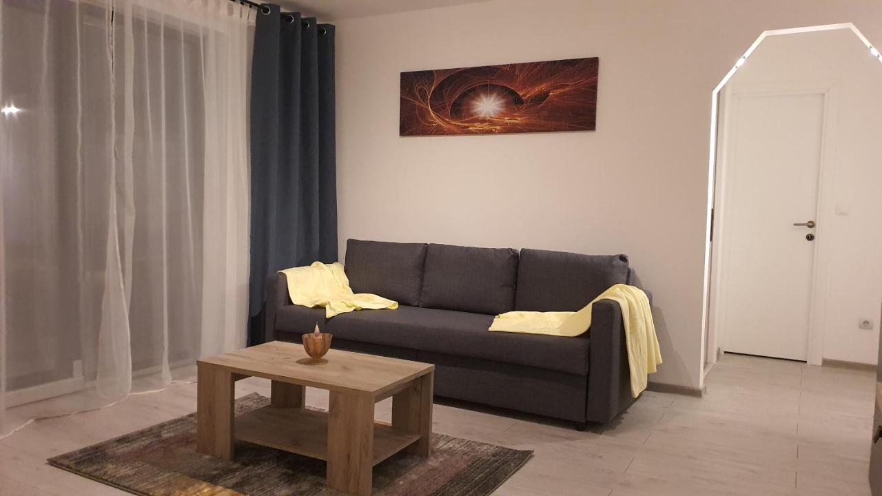 FIM apartament Hunedoara Exterior foto